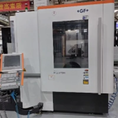 Servizi di lavorazione CNC